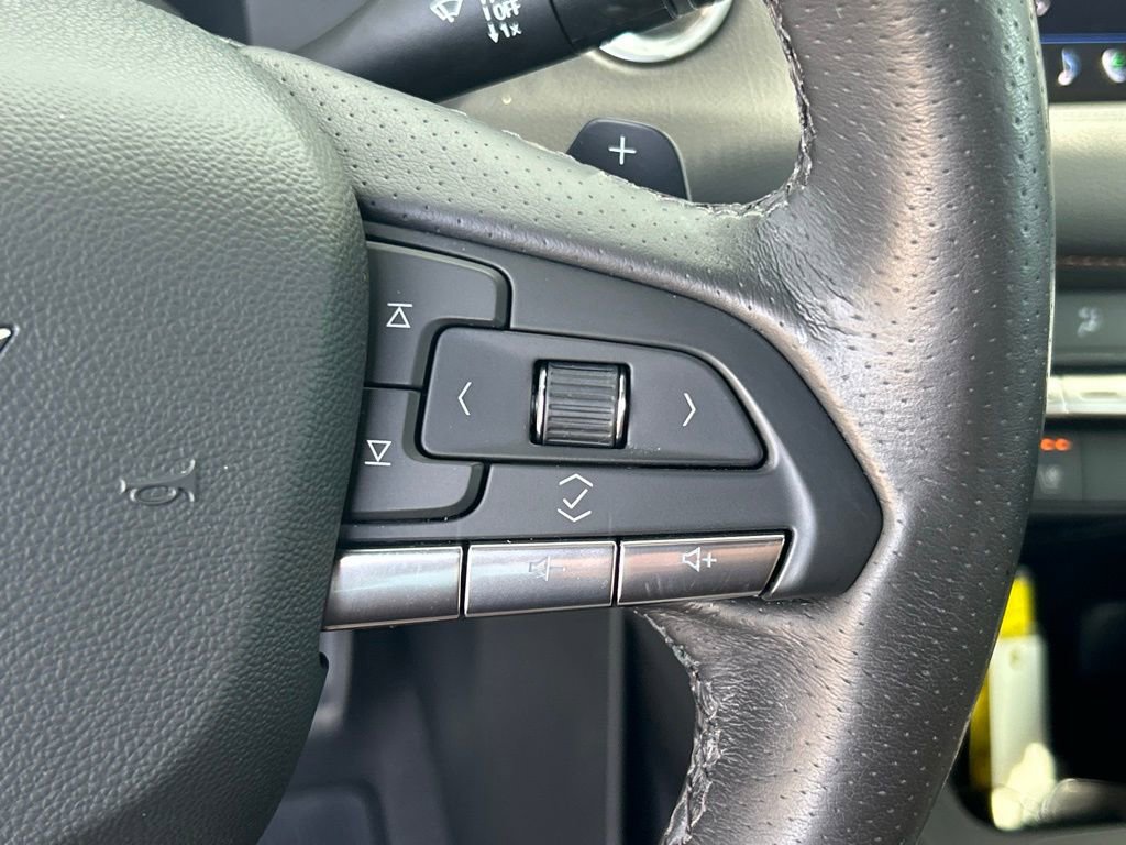 Used 2023 Cadillac XT4 Sport FWD image 25