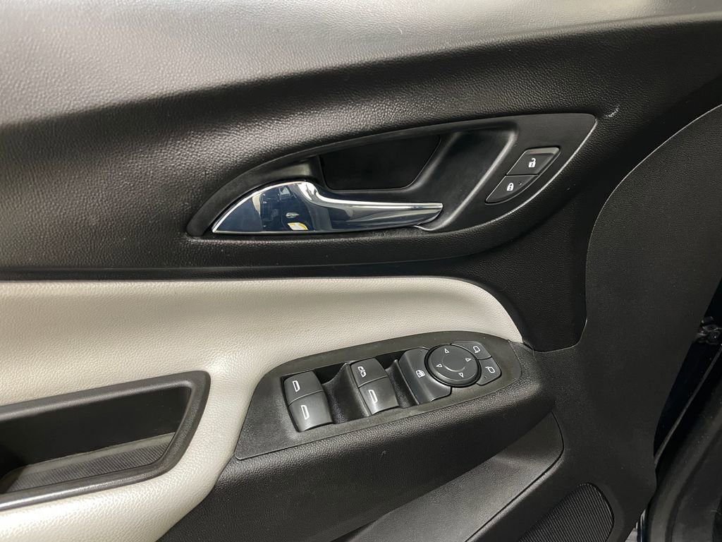 Certified 2021 Chevrolet Equinox LS w/ LS Convenience Package FWD image 22