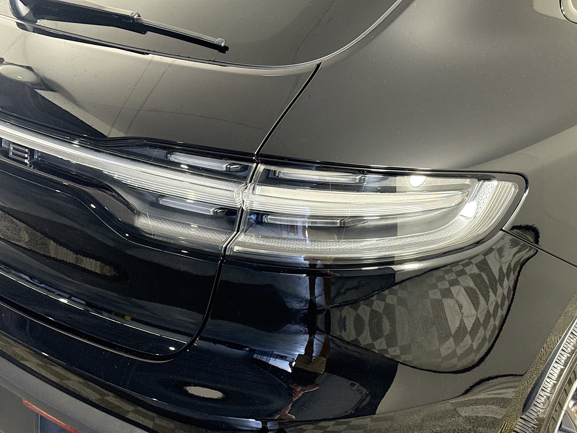 Used 2024 Porsche Macan Turbo w/ Premium Plus Package image 33