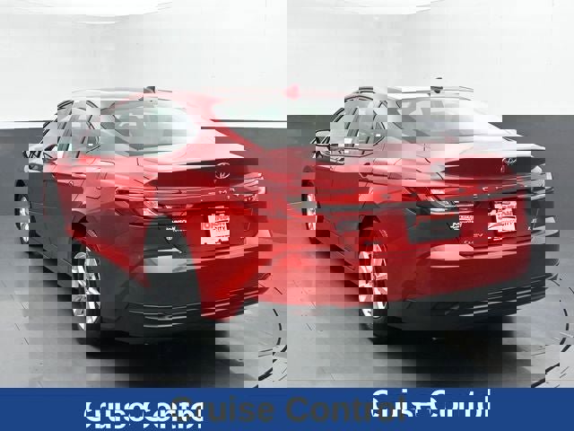 Used 2025 Toyota Camry LE image 8