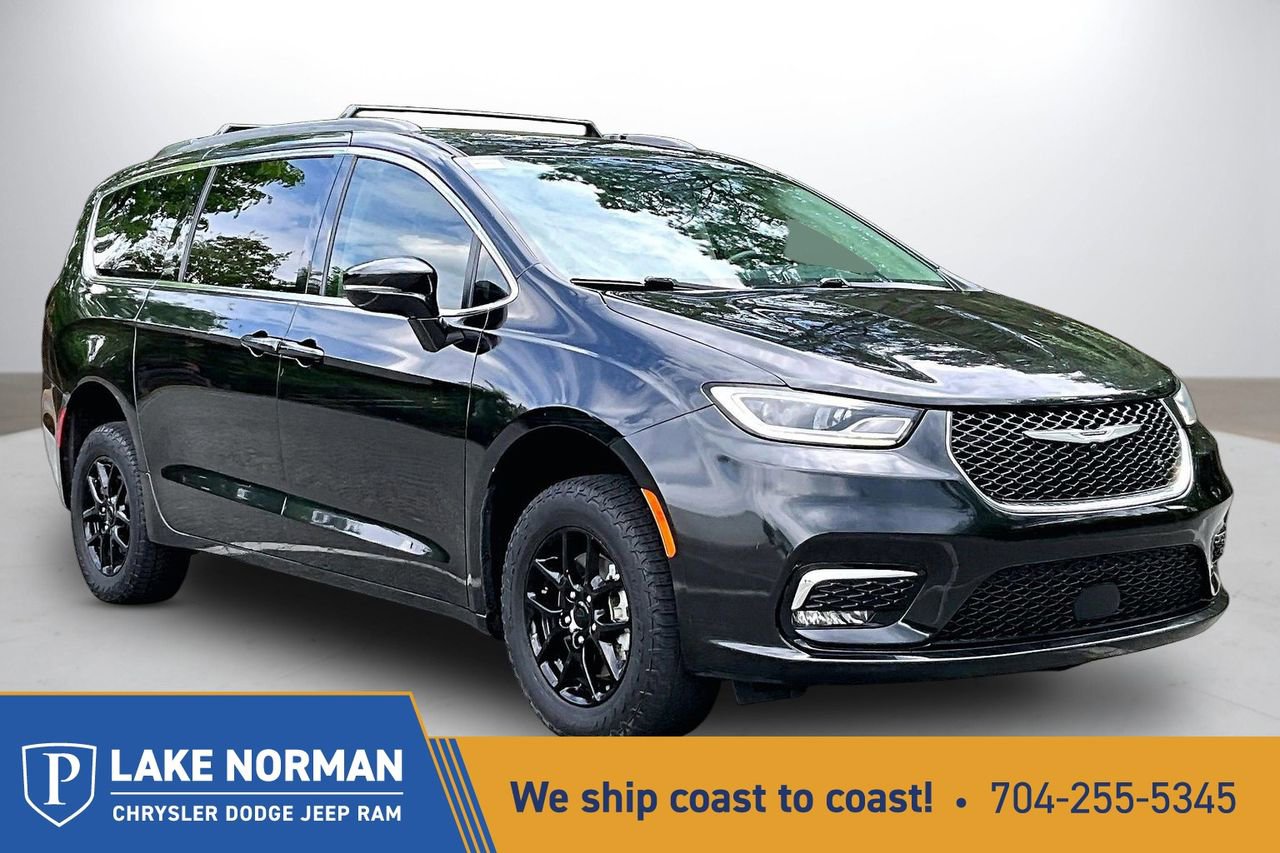 Used 2022 Chrysler Pacifica Touring-L