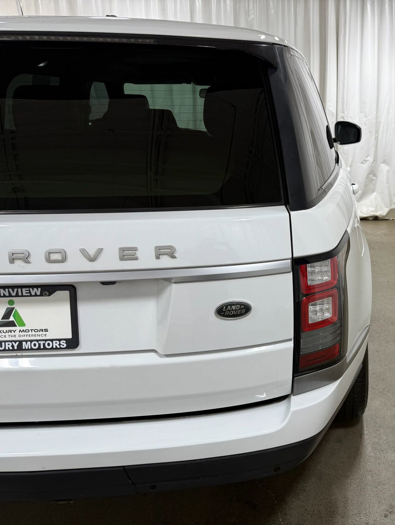 Used 2014 Land Rover Range Rover Supercharged image 39