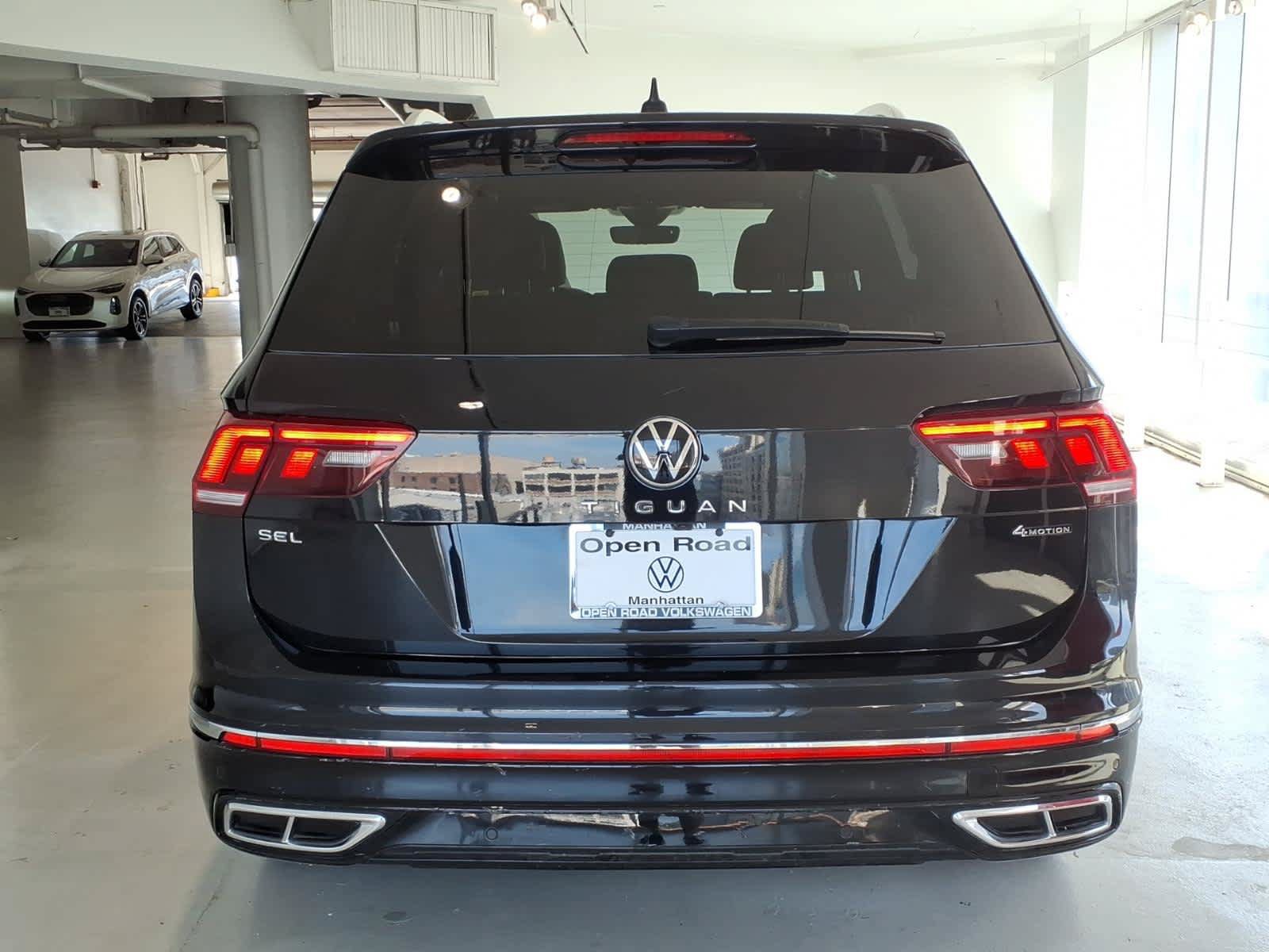 Certified 2022 Volkswagen Tiguan SEL R-Line AWD/4WD image 5