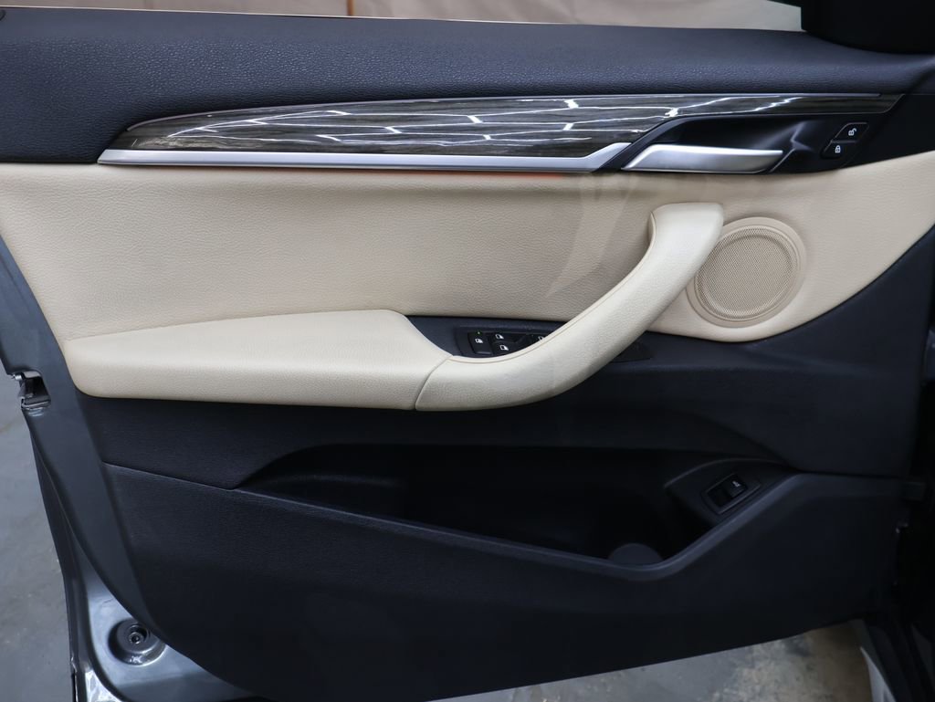 Used 2018 BMW X1 xDrive28i image 16