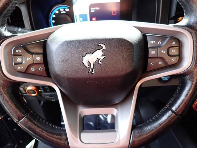 Used 2023 Ford Bronco Badlands w/ Sasquatch Package image 13