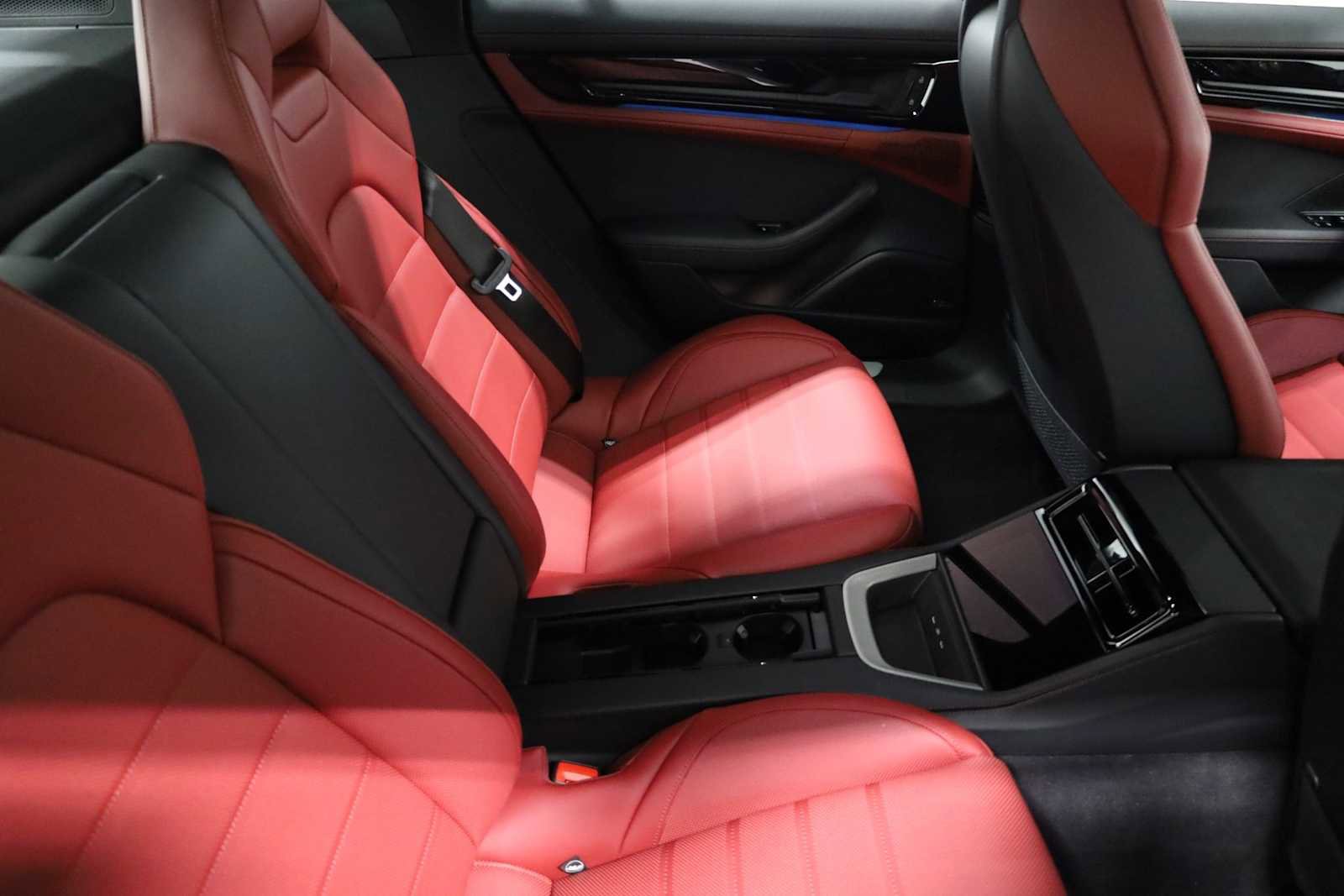 New 2025 Porsche Panamera 4 image 35