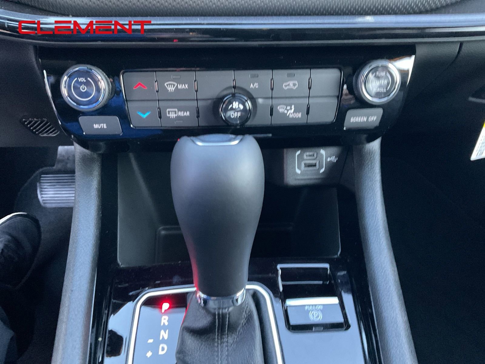 New 2026 Jeep Compass Latitude image 12