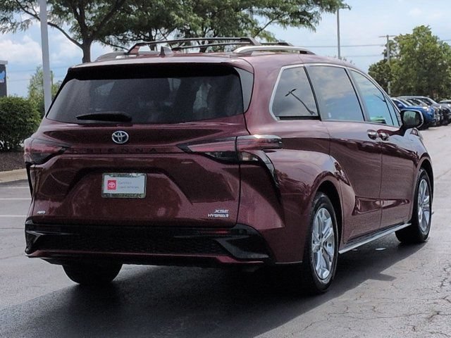 Certified 2022 Toyota Sienna XSE AWD/4WD image 5