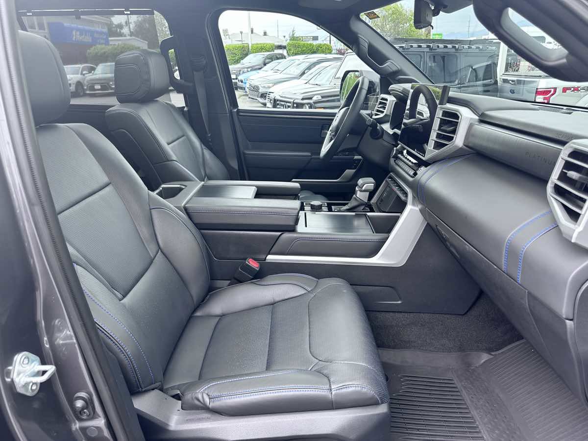 Used 2024 Toyota Sequoia Platinum image 25