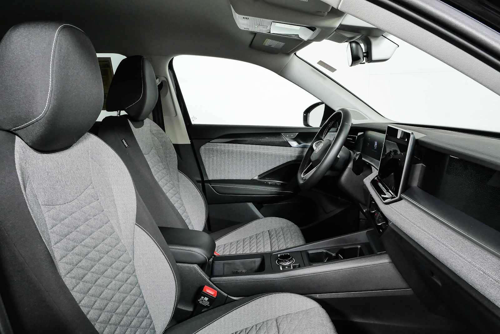Certified 2025 Volkswagen Tiguan S AWD/4WD image 25