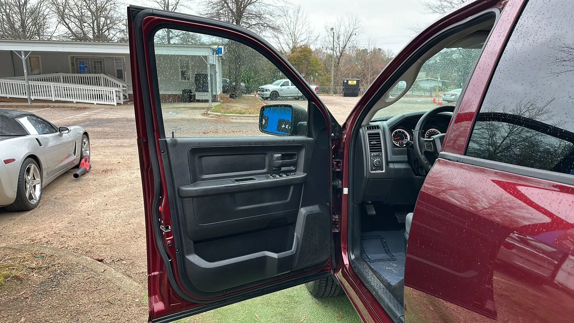 Used 2017 RAM 1500 Express image 18