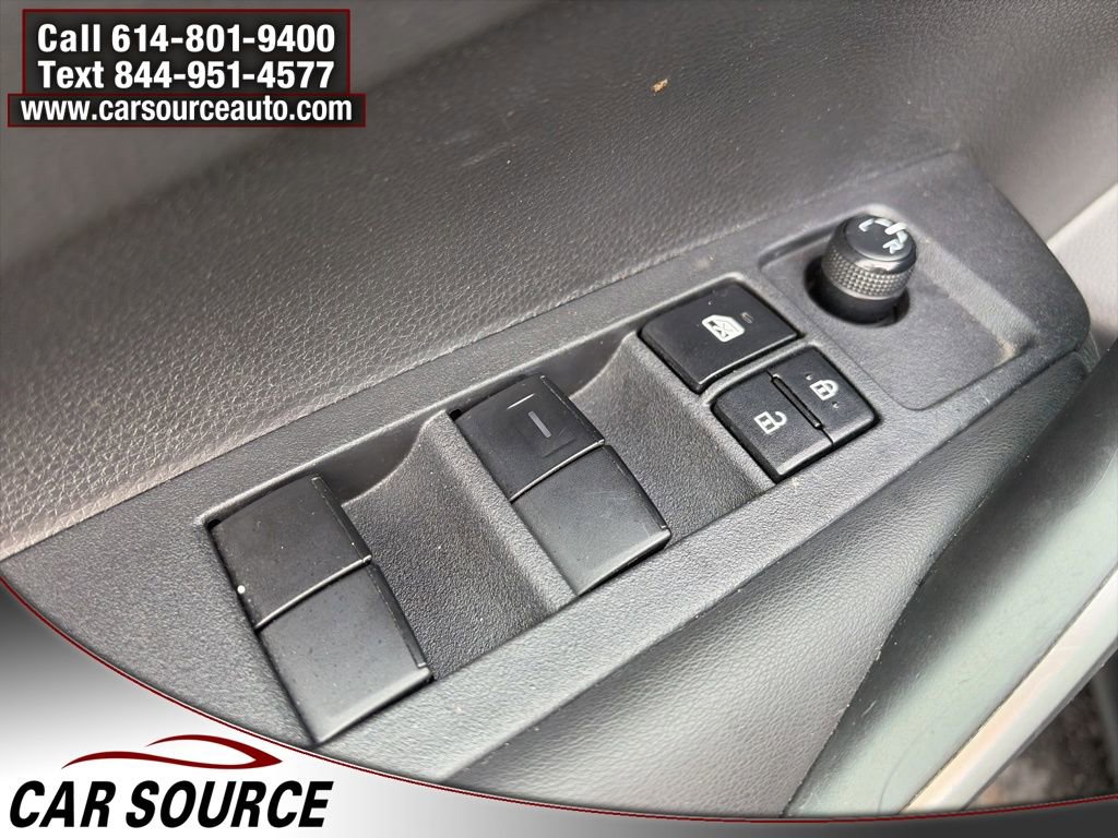 Used 2023 Toyota Corolla SE image 14