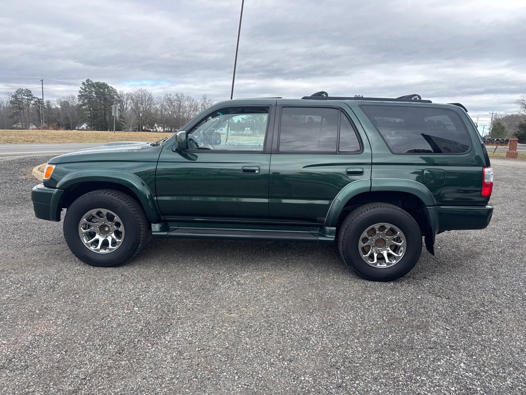 Used 2001 Toyota 4Runner SR5 image 5