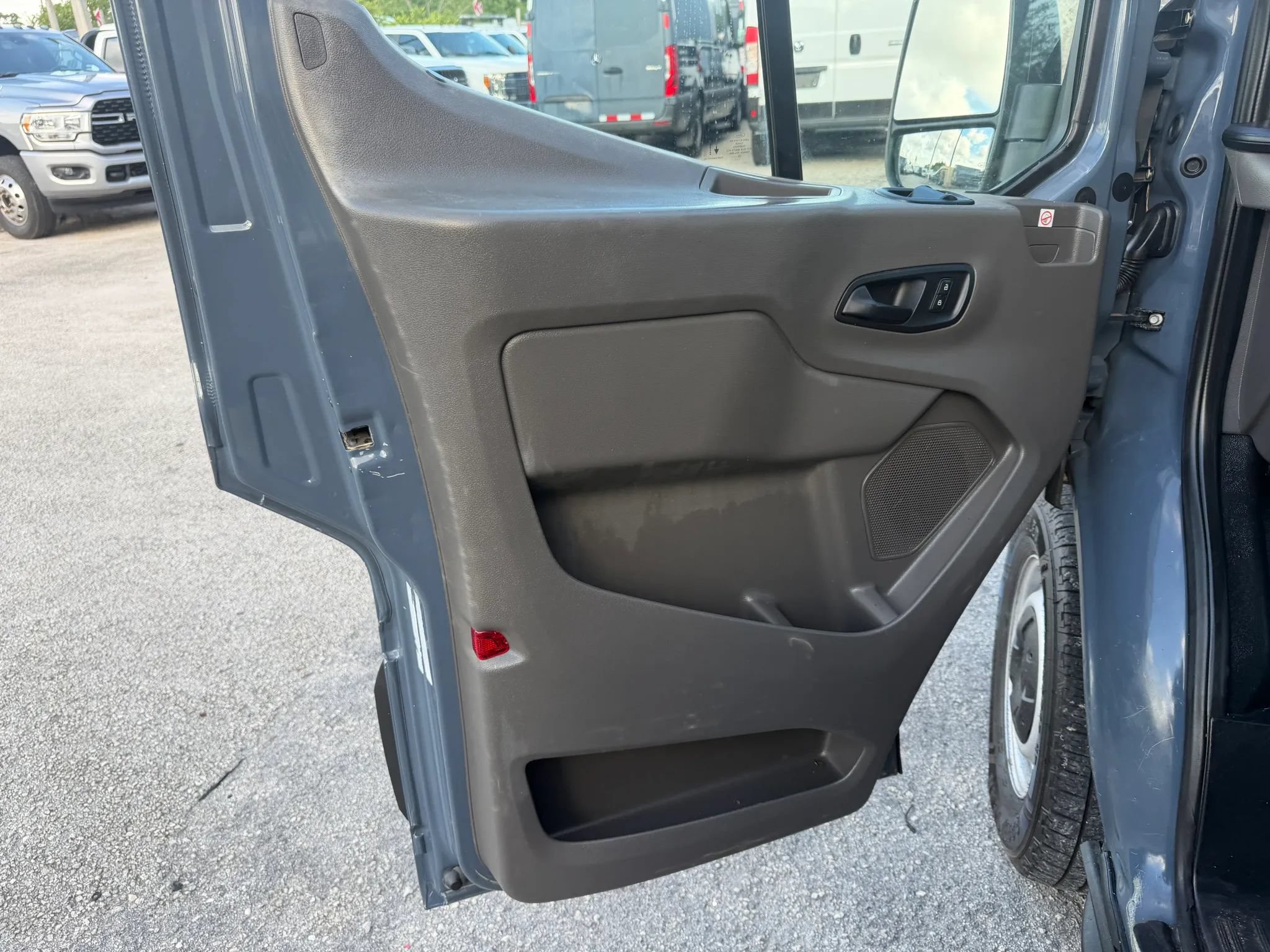 Used 2020 Ford Transit 250 148 High Roof Extended RWD image 11