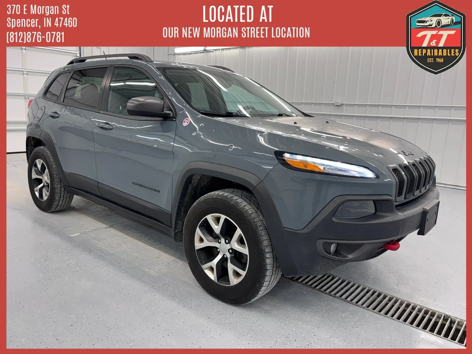 Used 2014 Jeep Cherokee Trailhawk w/ Comfort/Convenience Group AWD/4WD image 12