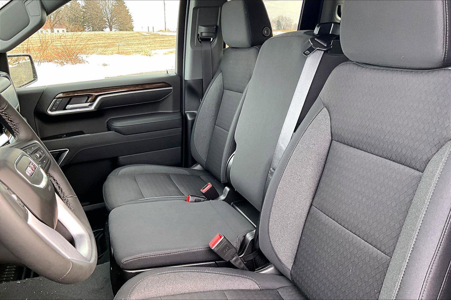 New 2026 GMC Sierra 1500 Elevation image 16