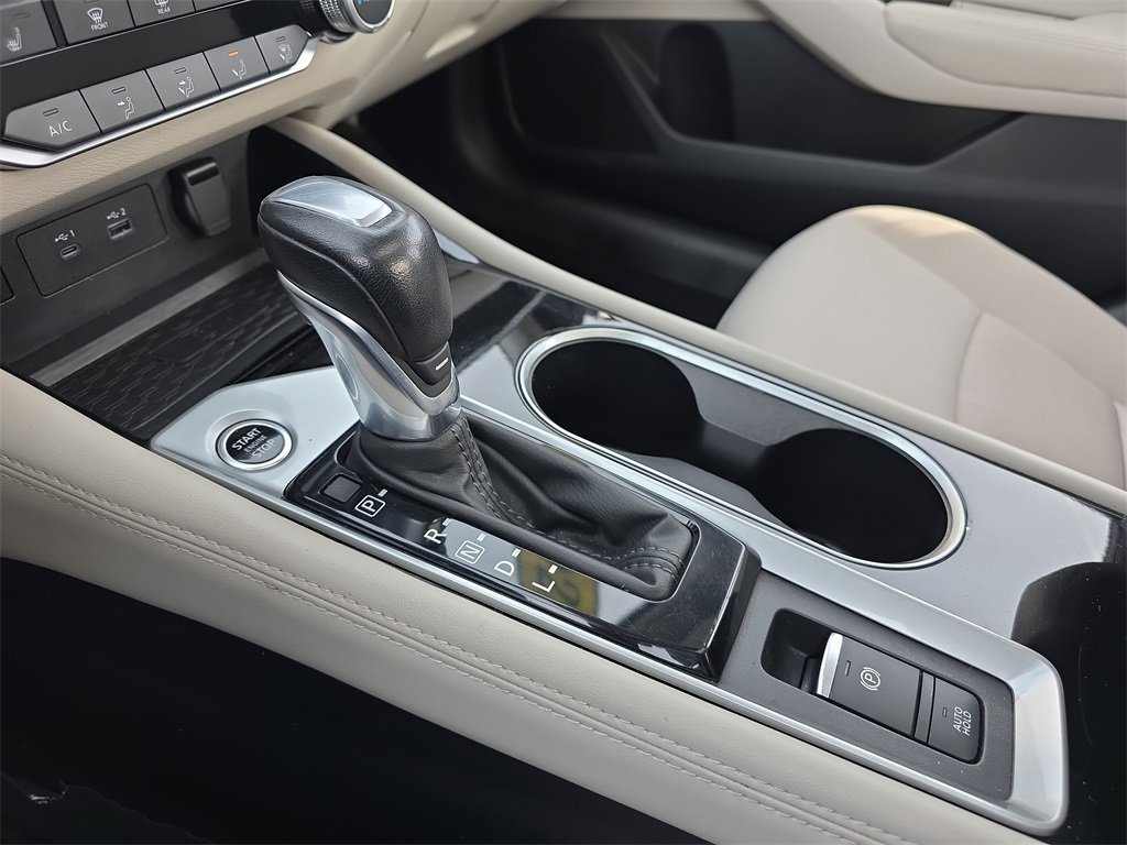 Used 2023 Nissan Altima 2.5 SV w/ SV Premium Package image 25