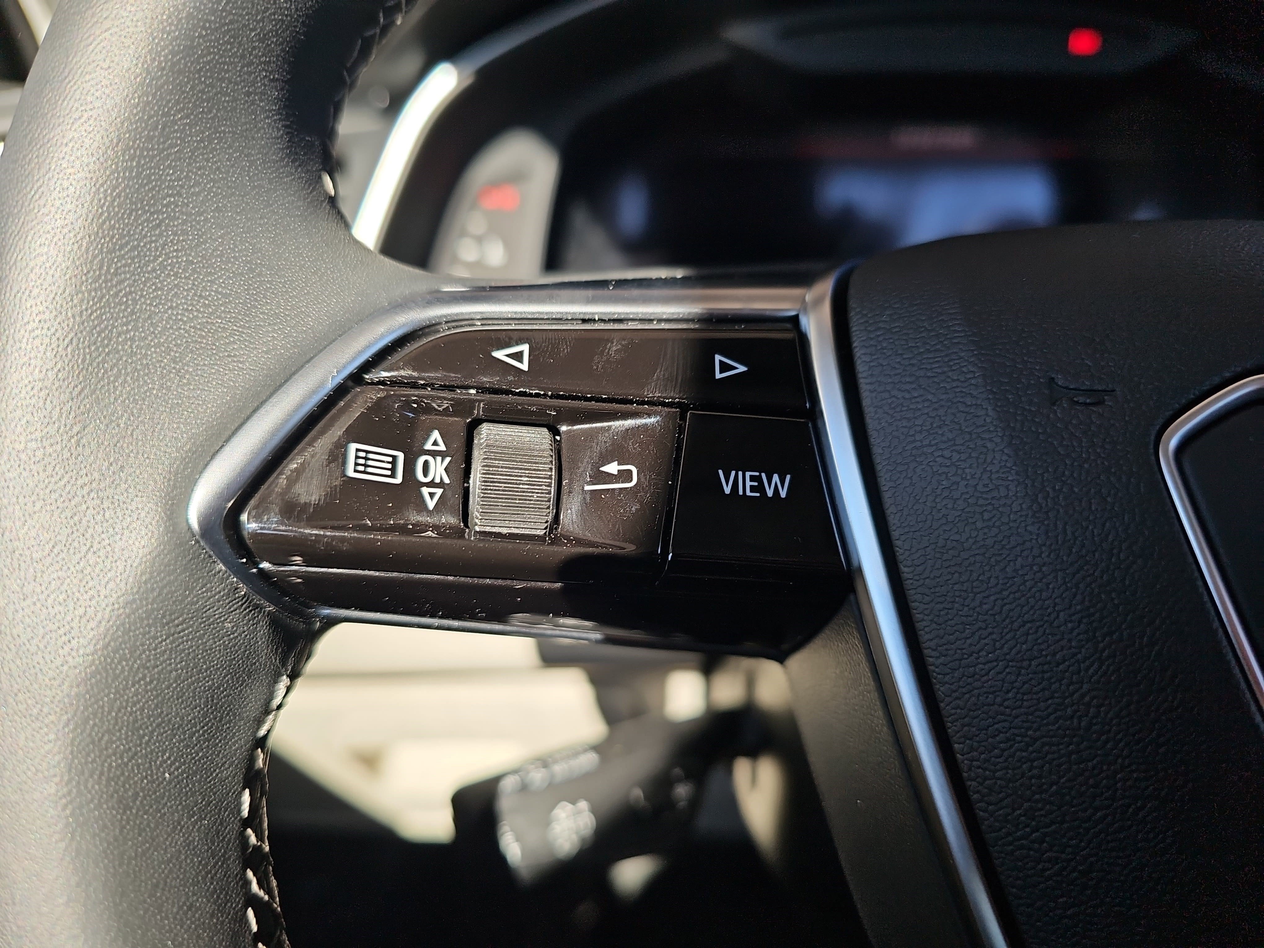 Used 2025 Audi A6 Premium Plus image 18