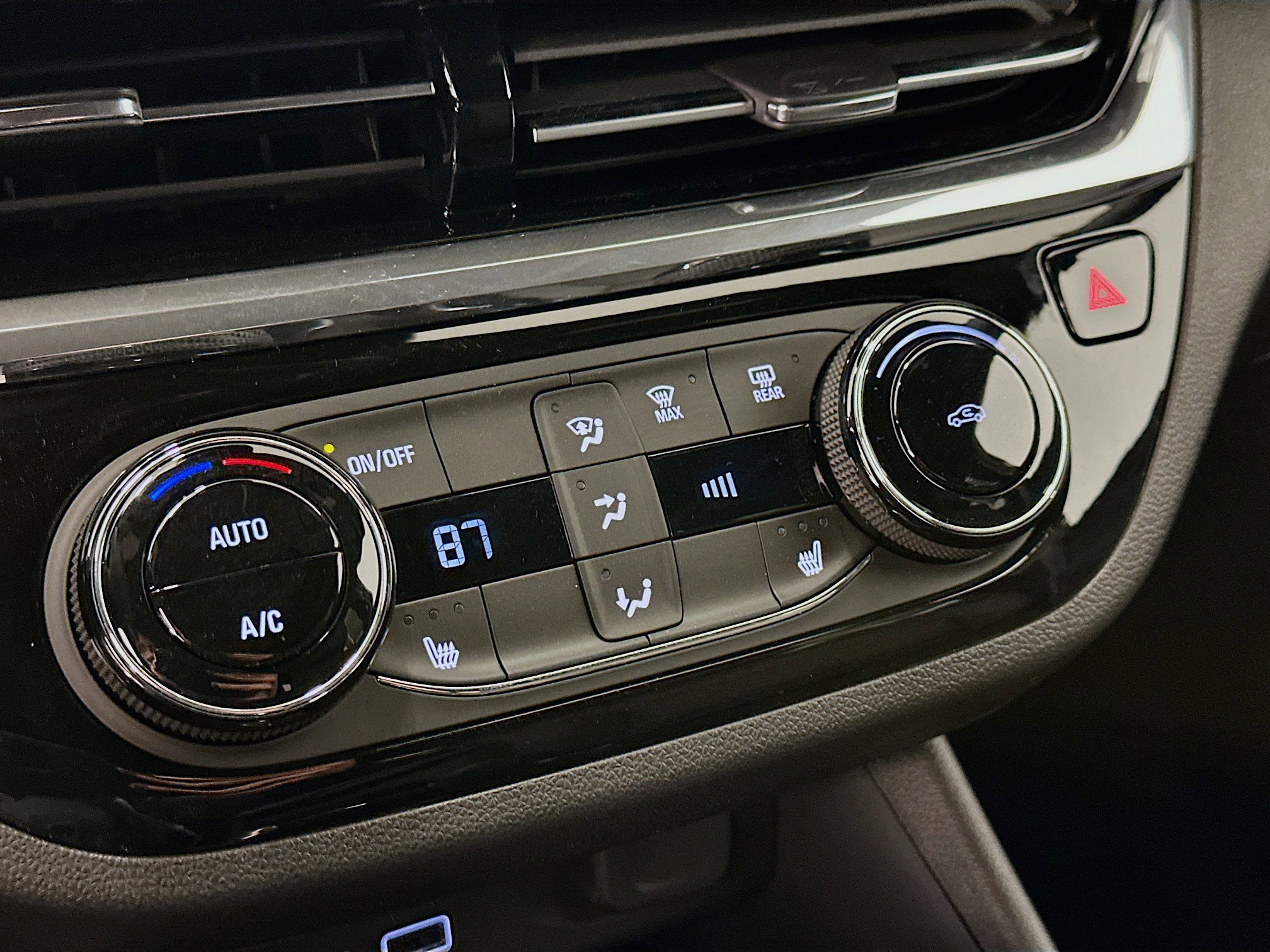 Used 2025 Buick Envista Sport Touring w/ Convenience I Package image 24