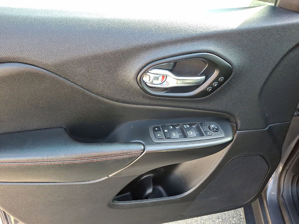 Certified 2022 Jeep Cherokee Trailhawk w/ Sun, Sound & Nav Group image 10