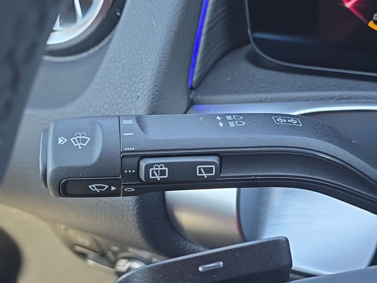 New 2026 Mercedes-Benz GLB 250 4MATIC image 22