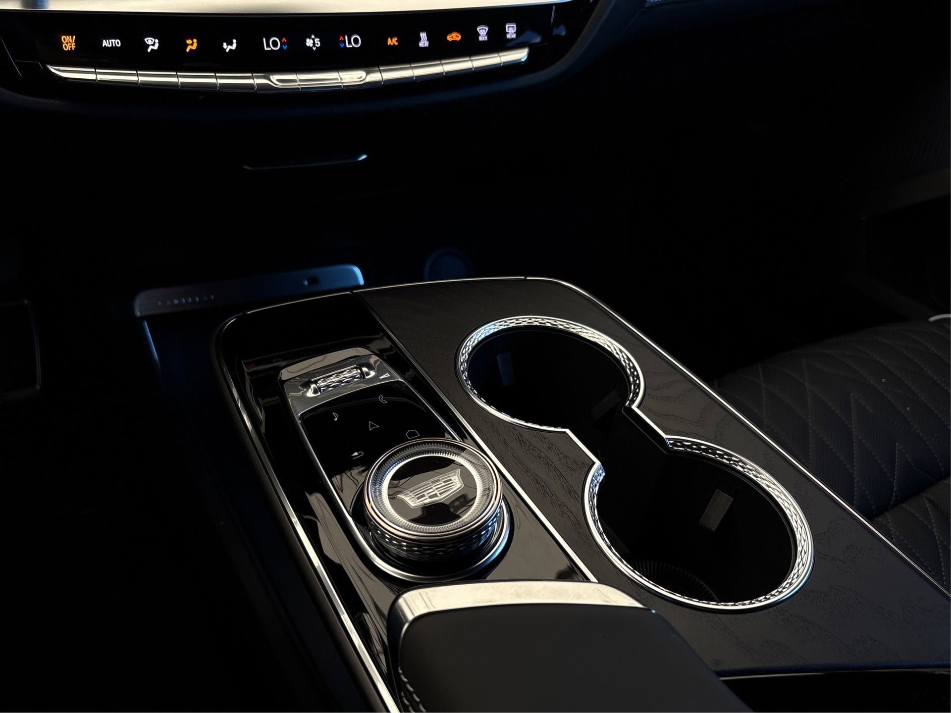 New 2026 Cadillac Lyriq V image 27