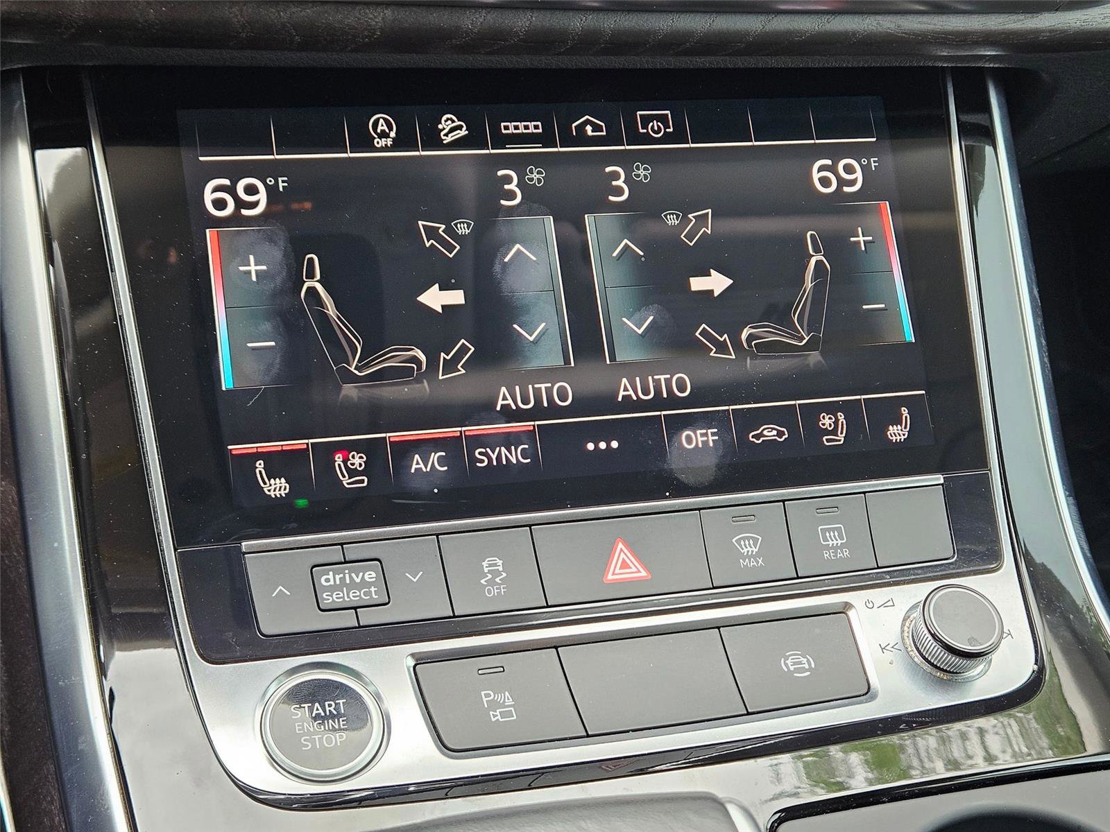 Used 2021 Audi Q8 Premium Plus w/ Premium Plus Package AWD/4WD image 10