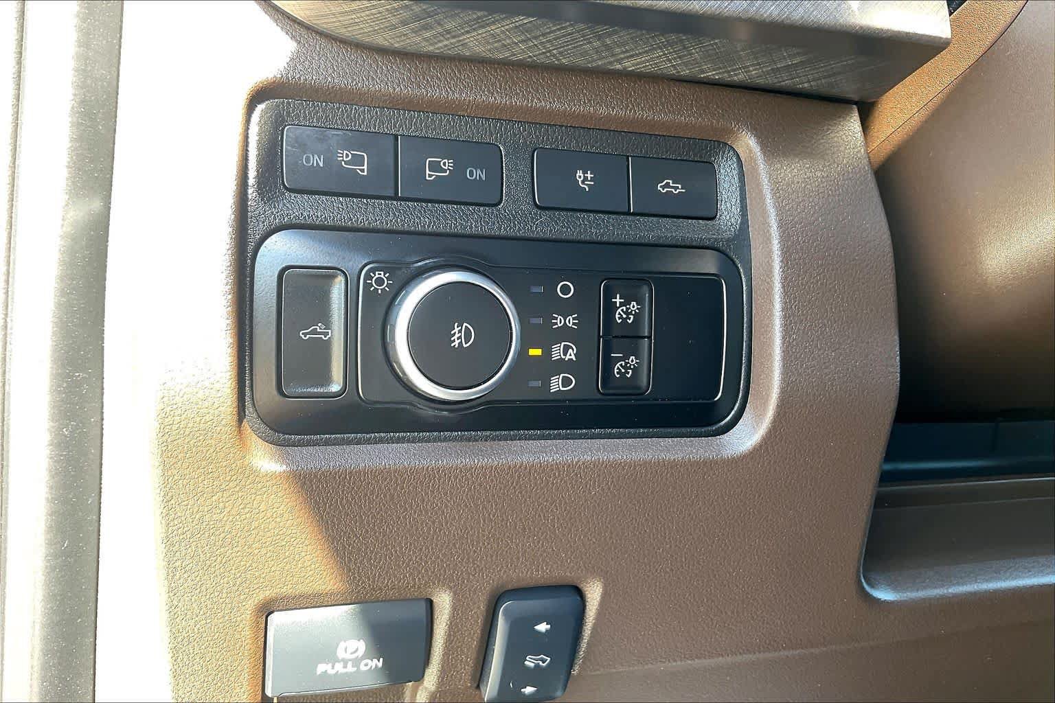 Used 2023 Ford F350 King Ranch AWD/4WD image 34