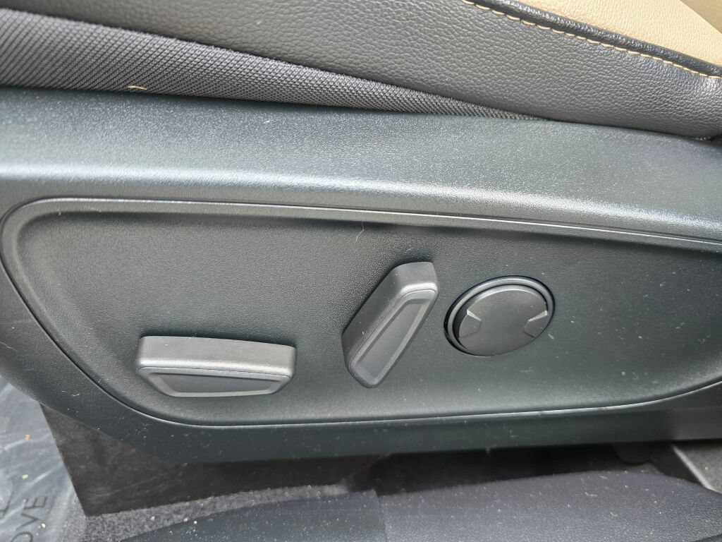 Used 2022 Ford Escape SEL AWD/4WD image 17