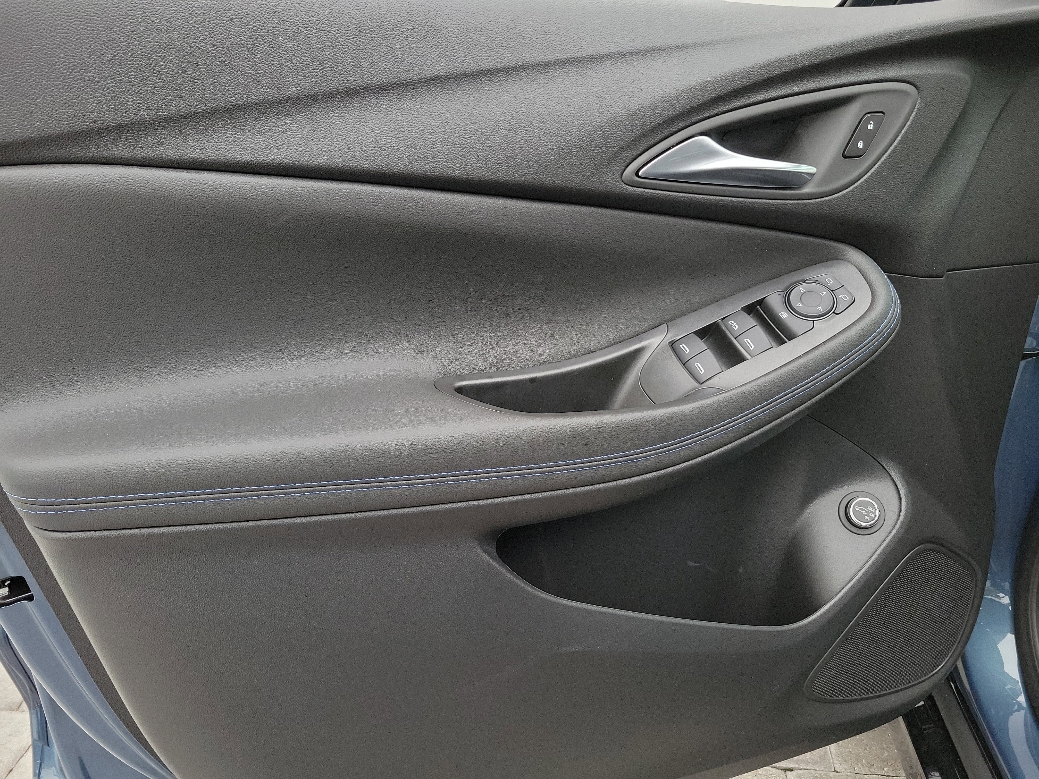 New 2026 Buick Encore GX Sport Touring w/ Advanced Technology Package image 17