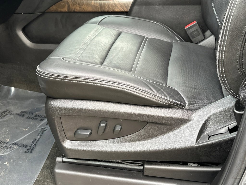 Used 2018 GMC Yukon Denali w/ Open Road Package image 25