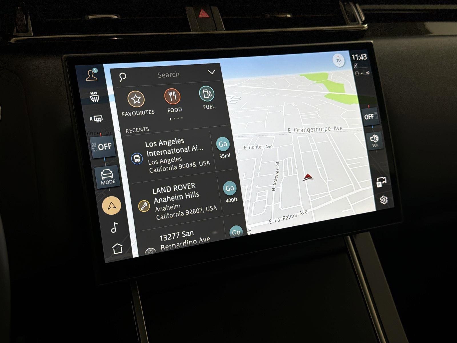 Certified 2025 Land Rover Range Rover Velar Dynamic SE image 14