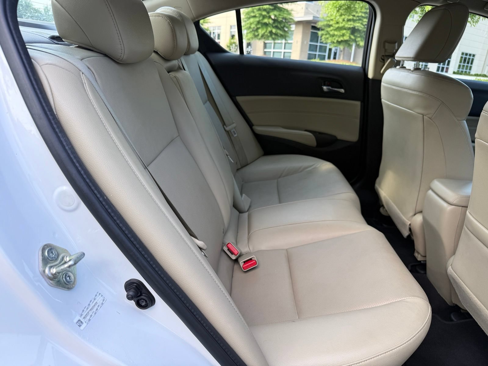 Used 2017 Acura ILX FWD image 40