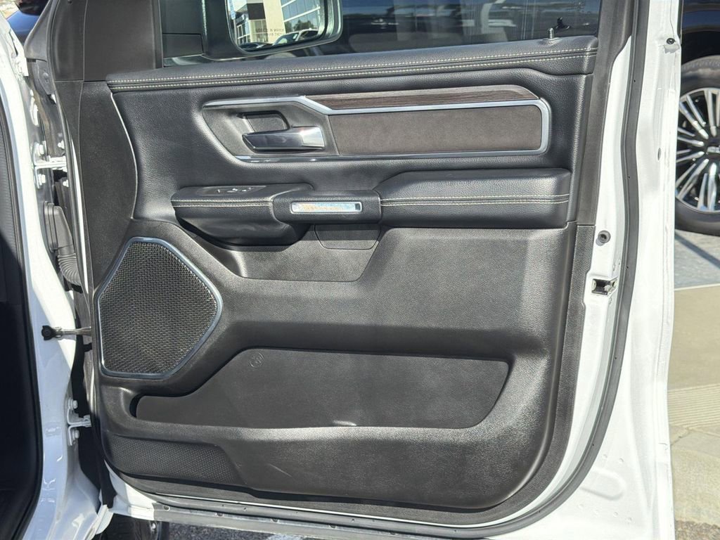 Used 2025 RAM 1500 Laramie image 30