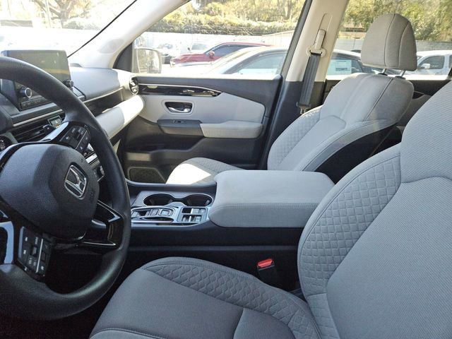 Certified 2023 Honda Pilot LX image 10