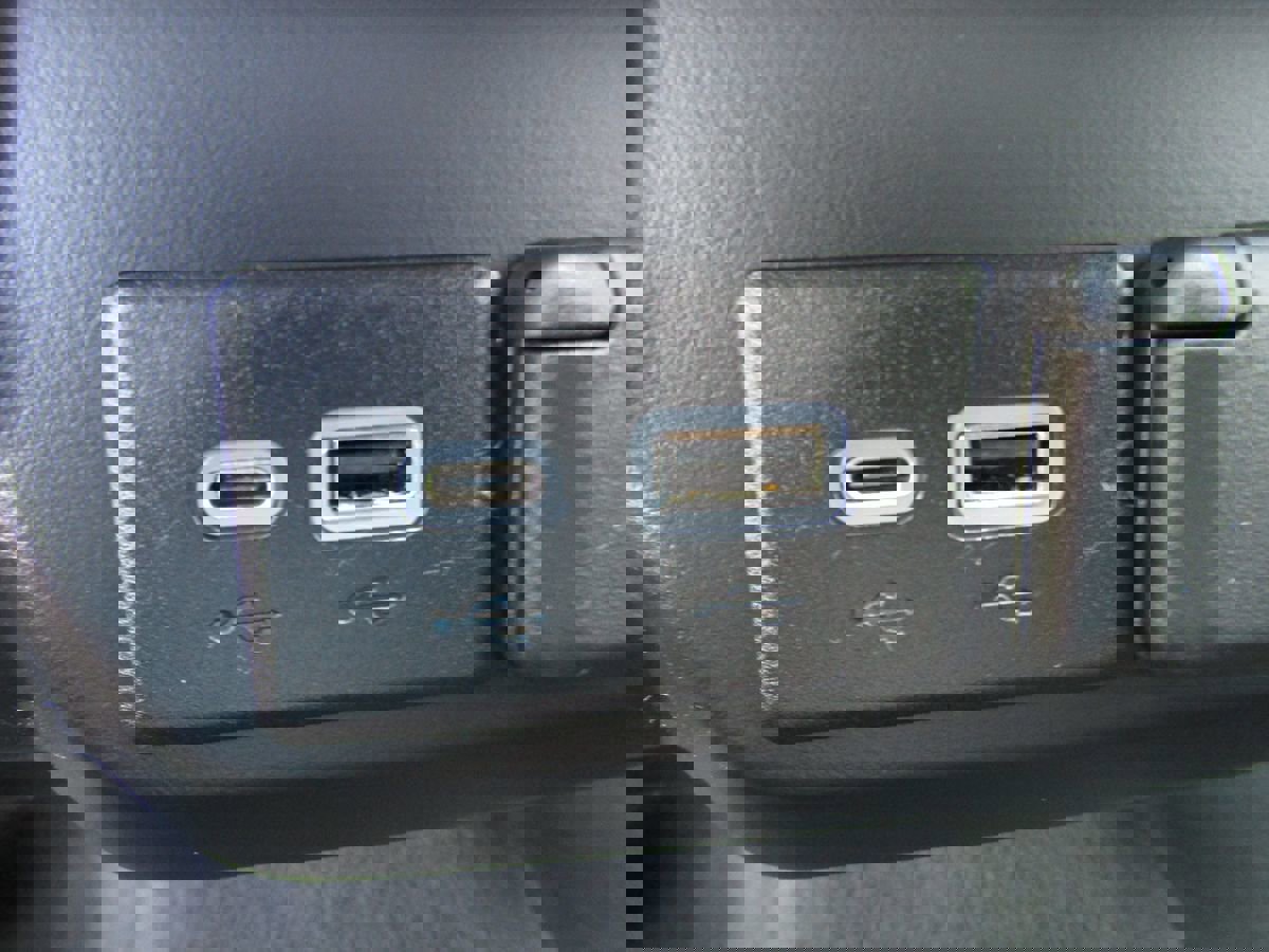 Used 2021 Chevrolet Silverado 1500 Custom Trail Boss w/ Safety Confidence Package image 15