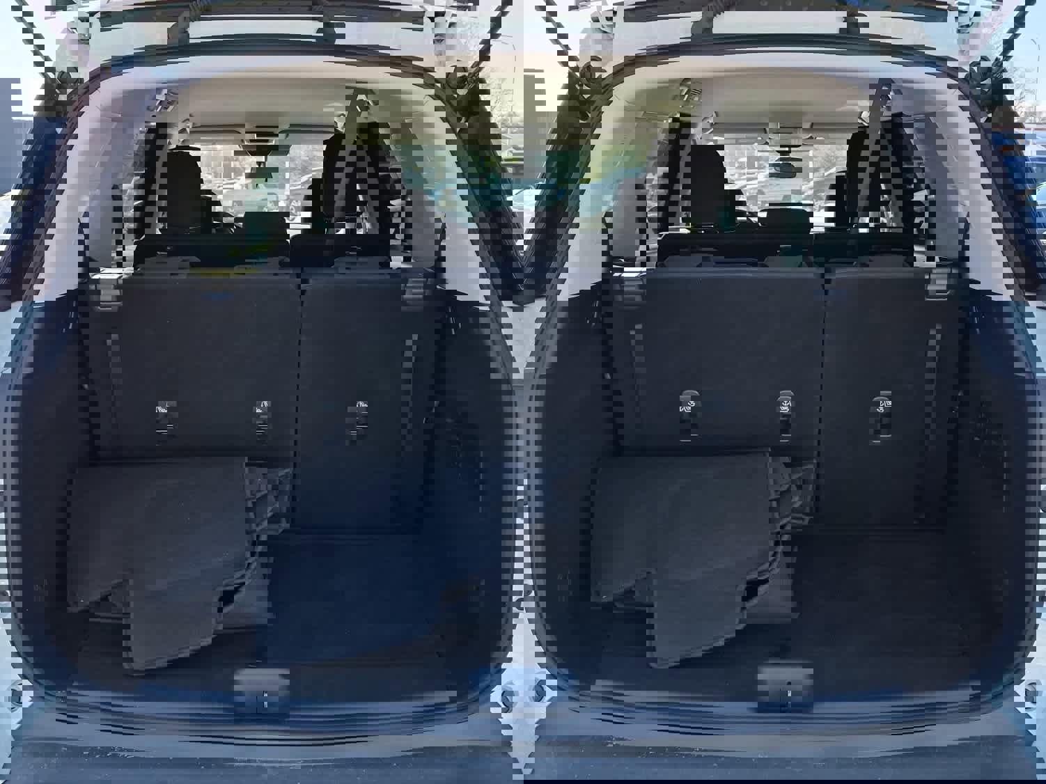 Used 2024 Nissan Pathfinder SV image 21