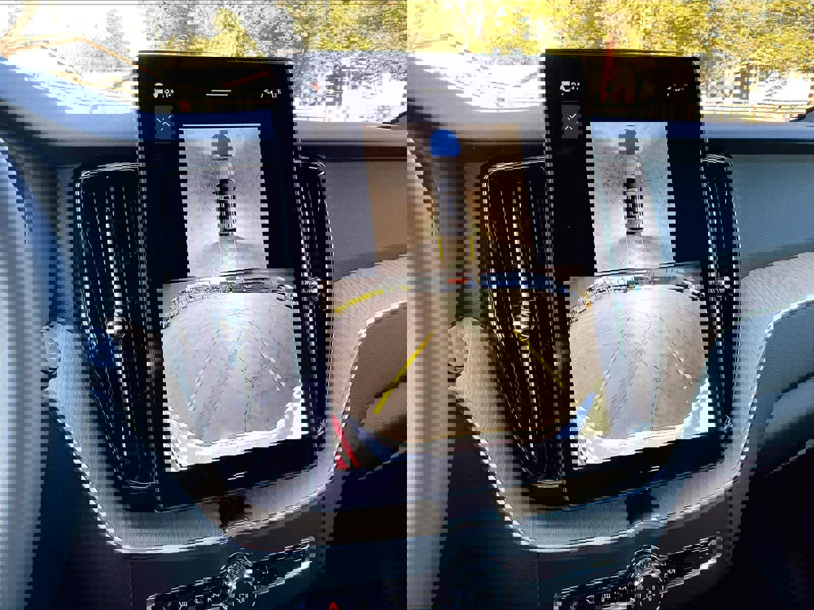 New 2026 Volvo XC60 T8 Plus w/ Protection Package Premier image 20