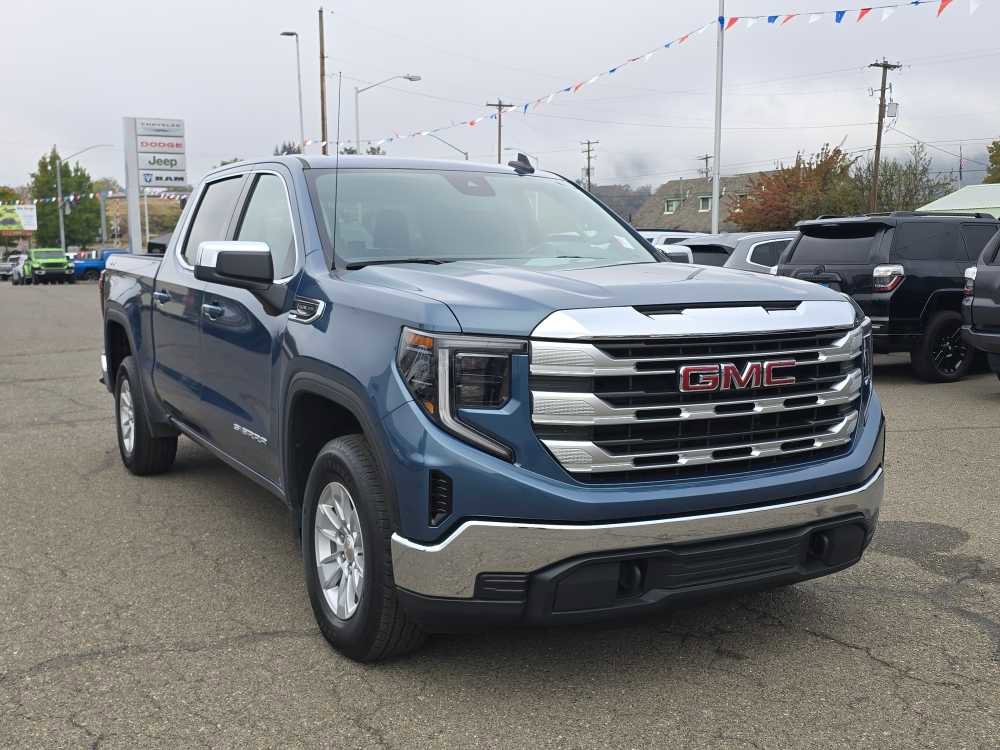 Used 2024 GMC Sierra 1500 SLE image 7