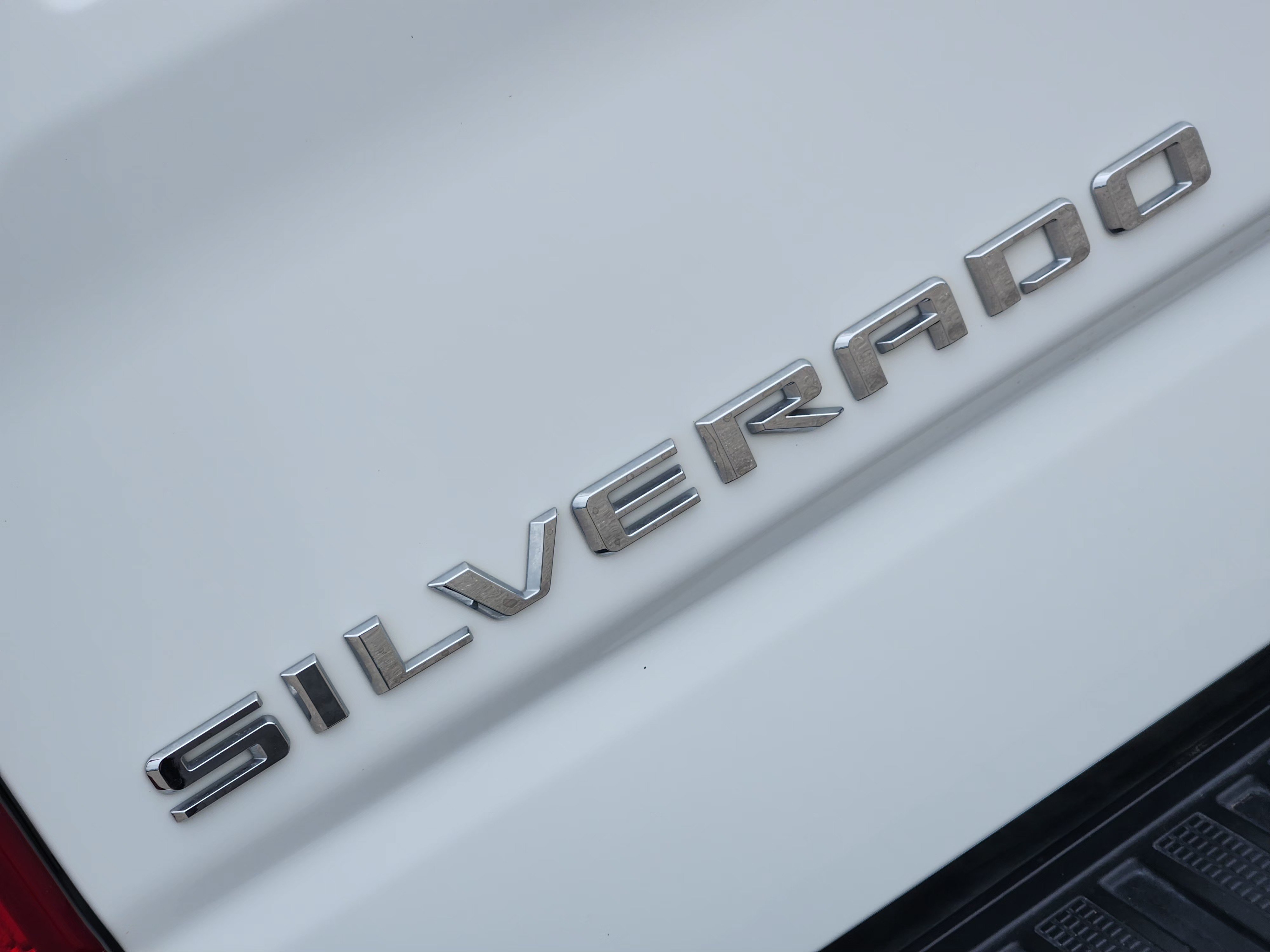 Used 2025 Chevrolet Silverado 1500 LT w/ Safety Package AWD/4WD image 12