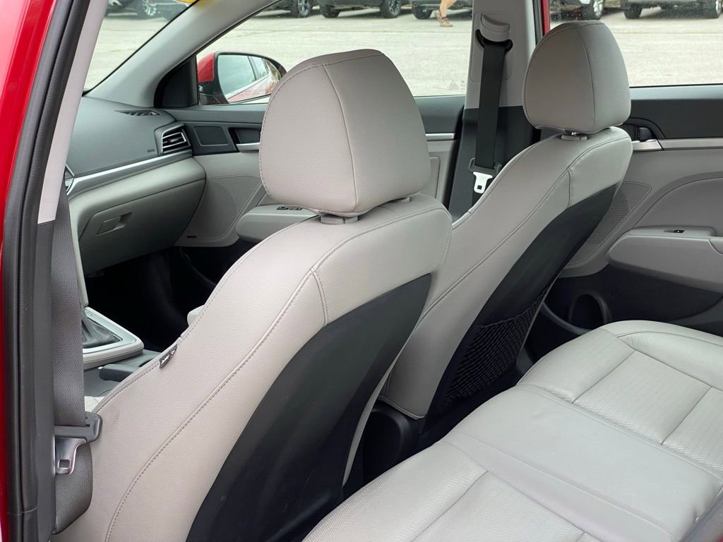 Used 2020 Hyundai Elantra Limited image 26