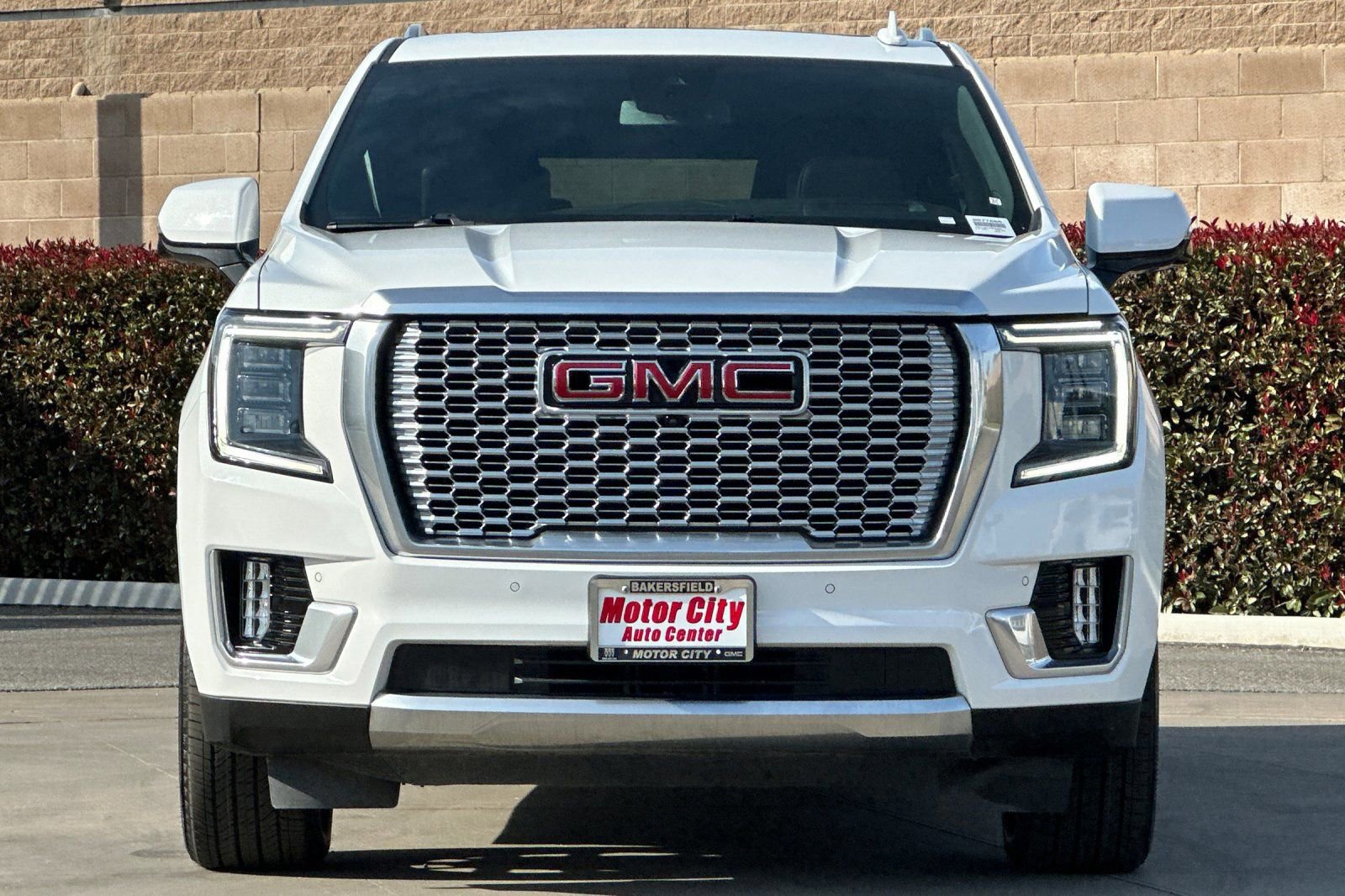 Certified 2023 GMC Yukon XL Denali image 9