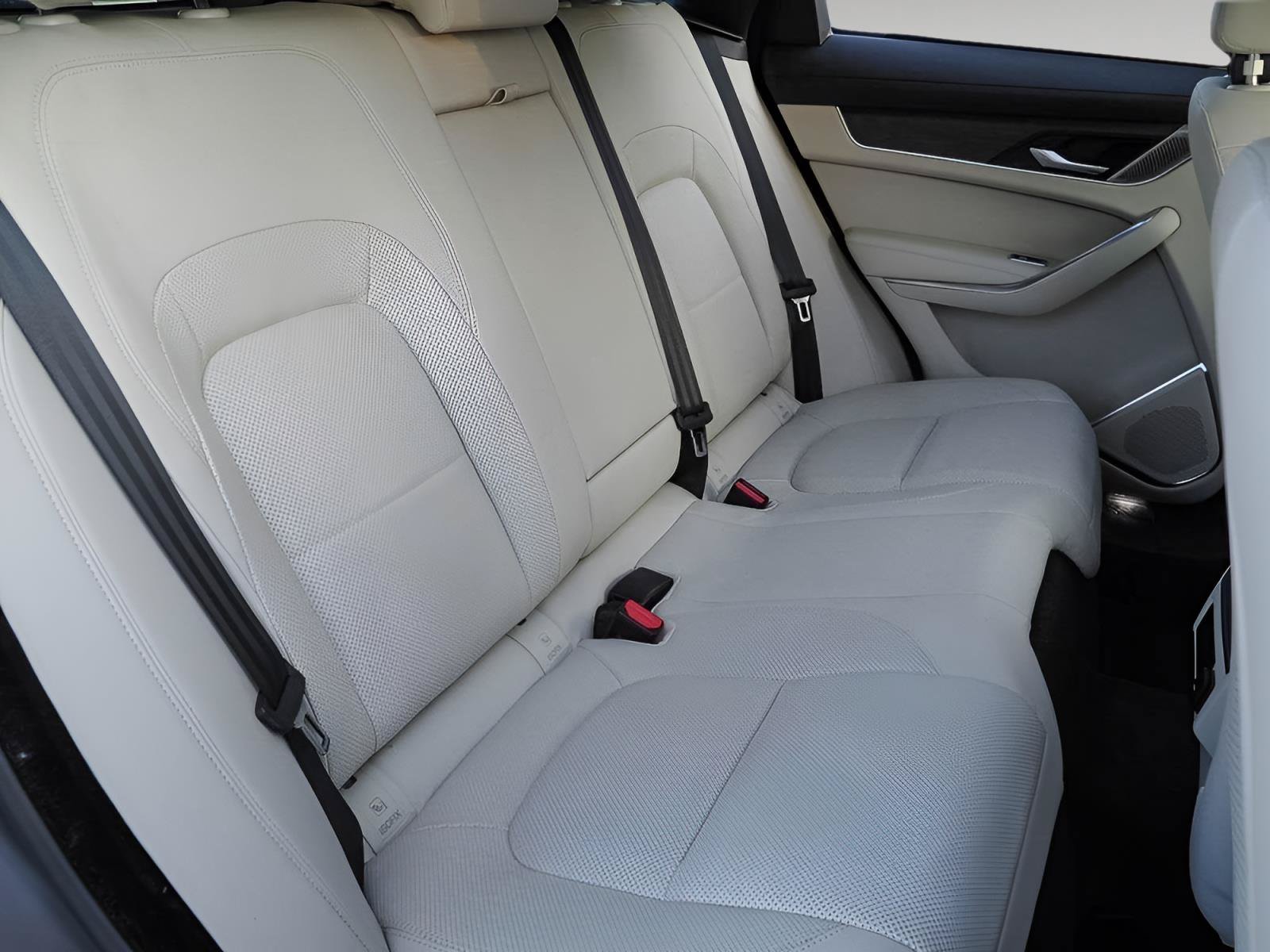 Used 2021 Jaguar F-PACE S AWD/4WD image 20