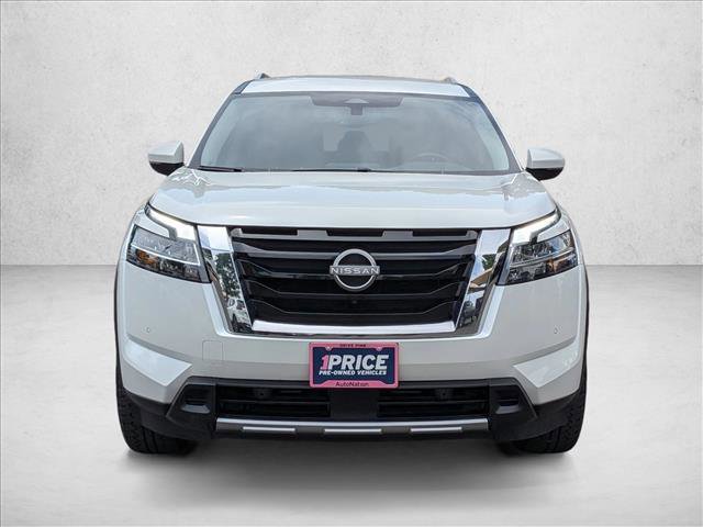 Used 2023 Nissan Pathfinder SL image 2
