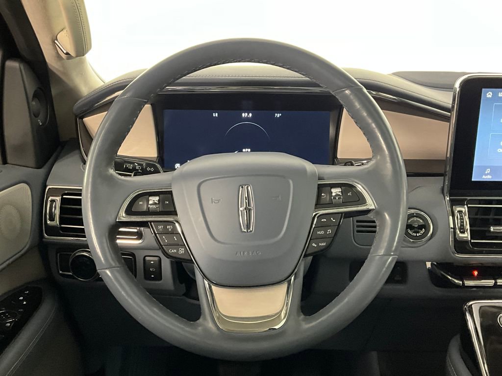 Used 2021 Lincoln Navigator L Black Label w/ Cargo Convenience Package AWD/4WD image 12