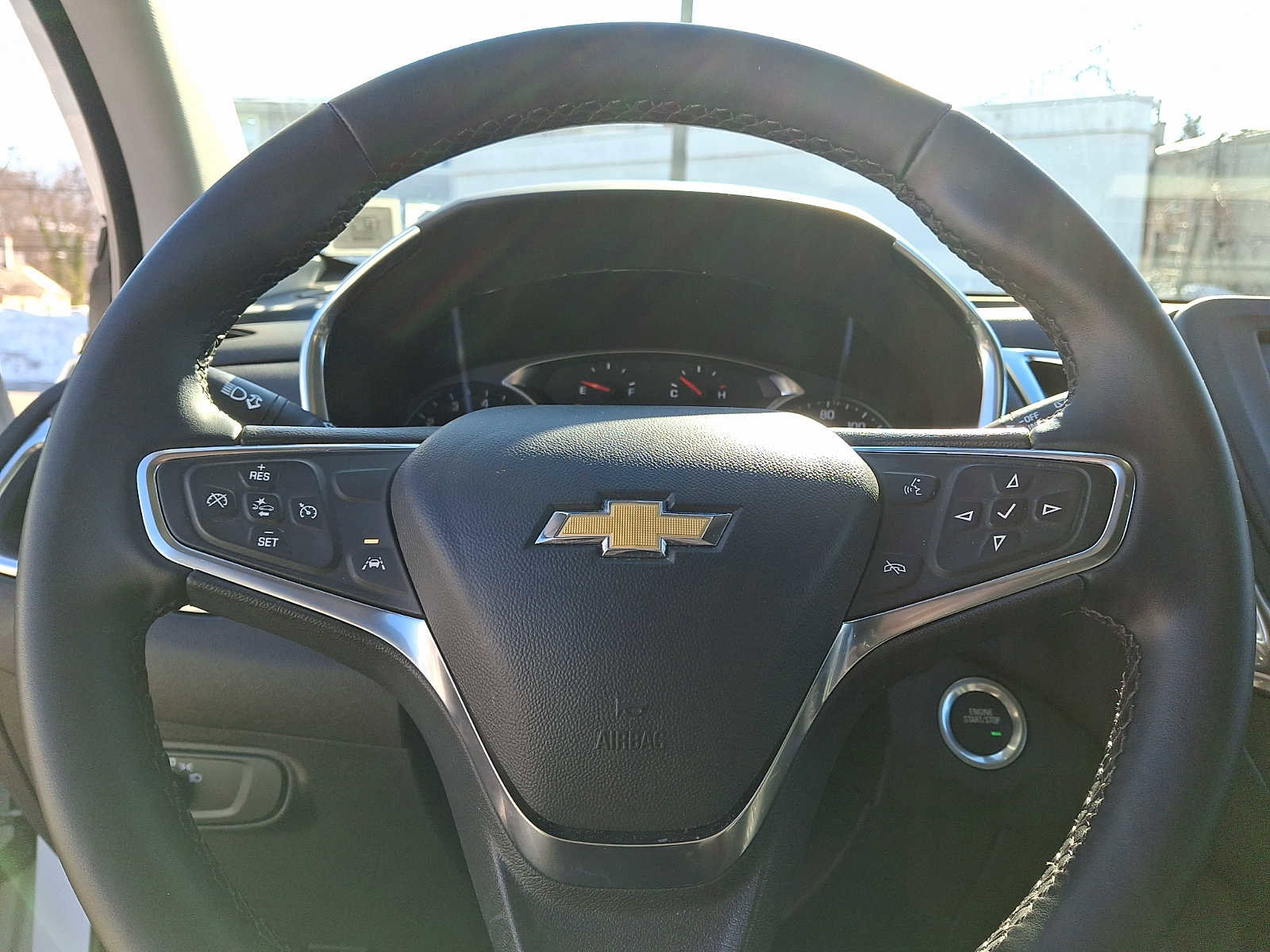 Used 2024 Chevrolet Equinox LT image 18