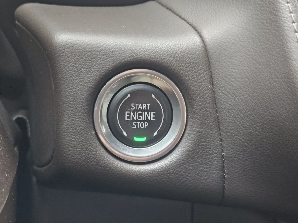 Used 2021 GMC Yukon SLT w/ SLT Premium Package RWD image 21