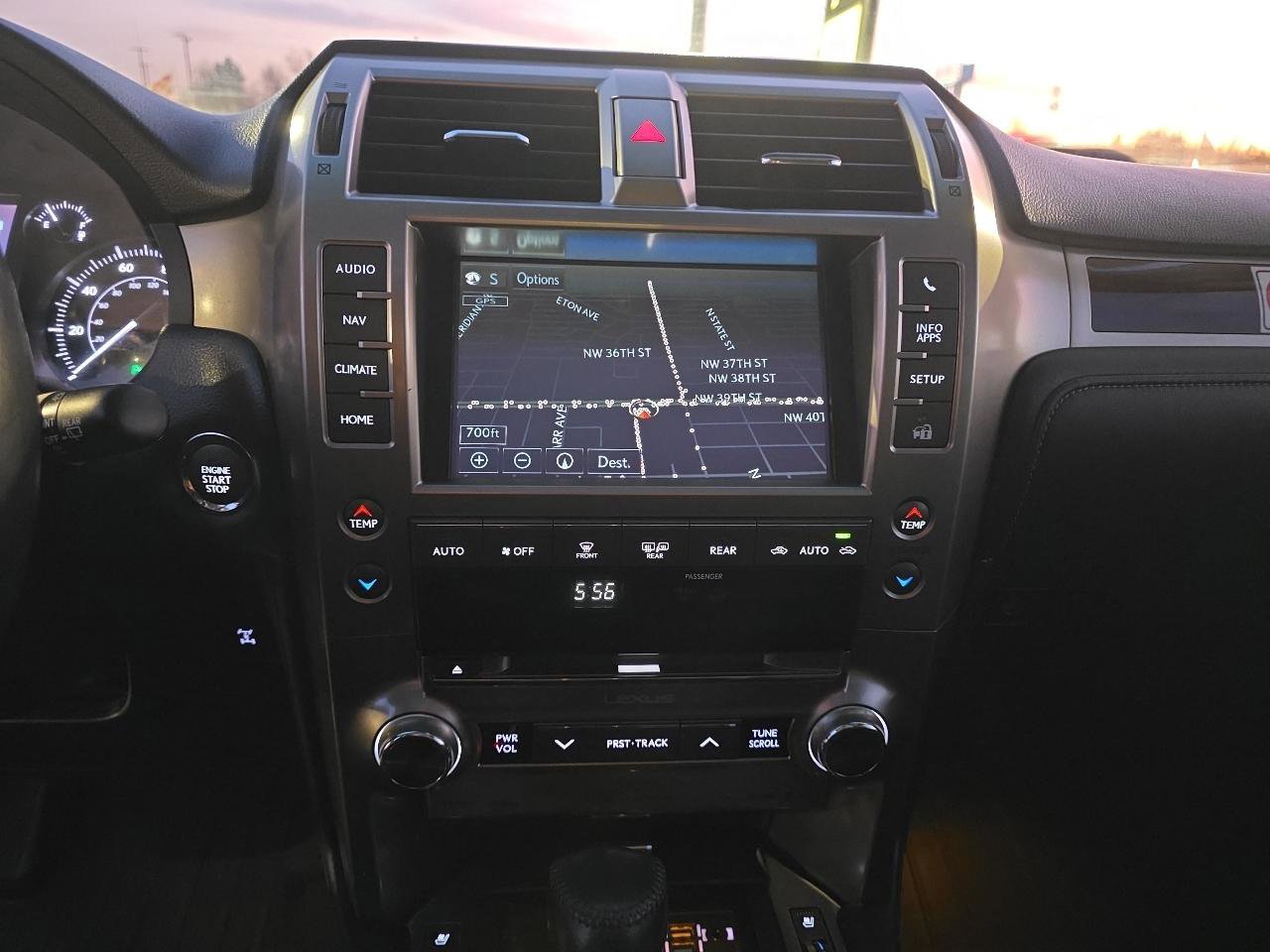 Used 2015 Lexus GX 460 Luxury image 15