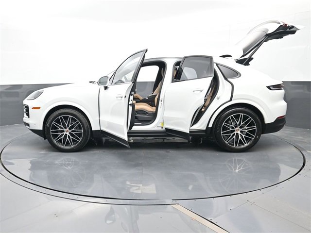 New 2026 Porsche Cayenne Coupe image 30