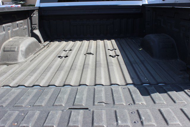 Used 2024 GMC Sierra 3500 Denali w/ Denali Reserve Package image 8